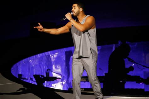 Drake A Rapper Singer And Actor On The Rise CelebHeights Org