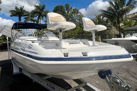 2005 Hurricane 237 Sundeck Deck Boat Yamaha 200 4 Stroke 2005 For Sale