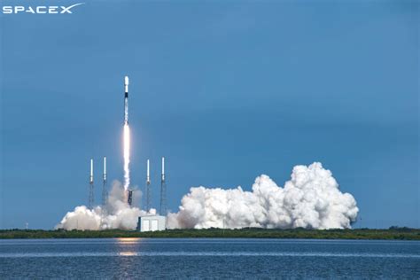 Spacex Launches The Sirius Xm 7 Satellite Satnews