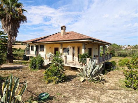 Casa Indipendente In Vendita A Roseto Degli Abruzzi Teramo 420 000