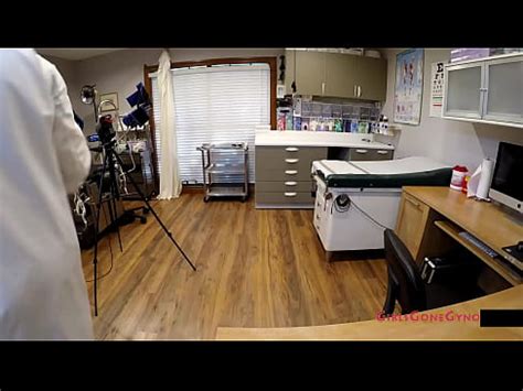 Channy Crossfire Obtiene Un Enorme Tap N Anal Expansible Y Co O Relleno Con Esp Culo Mientras El