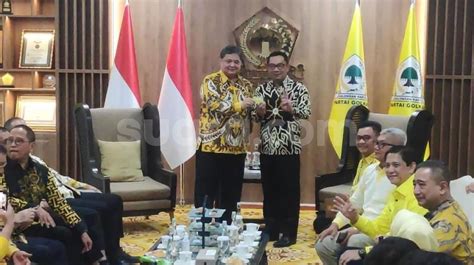 Berbagi Untung Golkar Dan Ridwan Kamil Di Jabar Bisa Menangkan Suara