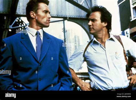 Arnold Schwarzenegger James Belushi Red Heat 1988 Stock Photo Alamy