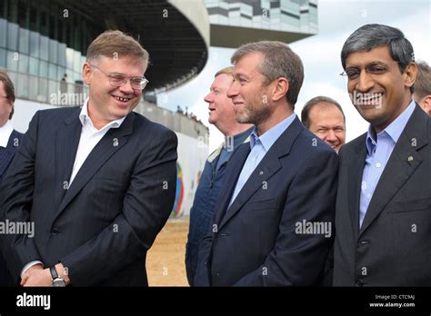 Russian Billionaires Aleksandr Abramov And Roman Abramovich With Shiv