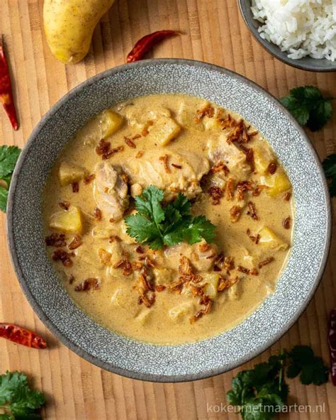 Thaise Gele Curry Met Kip Kaeng Kari Kai Koken Met Maarten