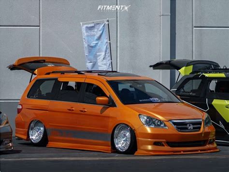 Odyssey Not Your Average Minivan Custom Honda Odyssey Builds Honda