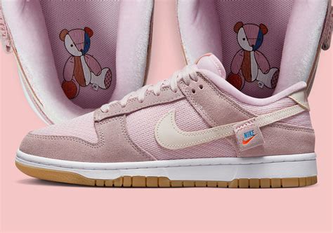 Nike WMNS Dunk Low Teddy Bear Pink オンライン限定商品 swim main jp