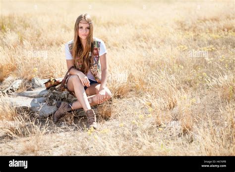 Beautiful Brunette Hippie Girl Sitting Hi Res Stock Photography And Images Alamy