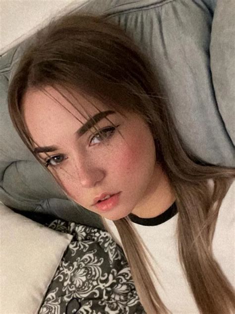 Alexa Barkley Alexabarkley Cam Free Live Nude Sex Show Chat Camsoda
