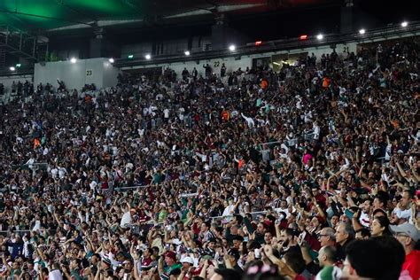 Fluminense Faz Post Convocando A Torcida Para O Fla Flu Desta Noite De