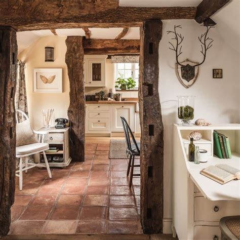 An Ancient Sussex Farmhouse Filled With Inherited Furniture And Flea Market Finds Artofit