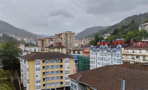 Martes Gris Y Lluvioso Con Aspecto Oto Al En Debabarrena Ei Berriak