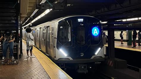 Mta Nyct Subway Inwood Th Street Bound R A A Train At Broadway