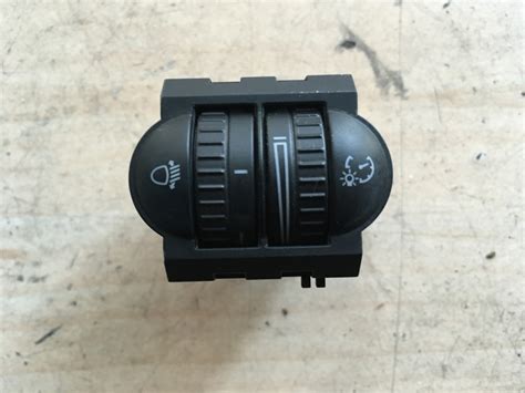 Buton Reglaj Faruri Vw Golf K K