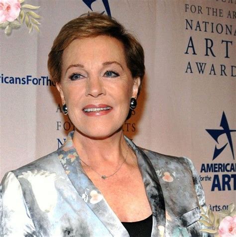 Pin By Wynn On Dame Julie Andrews ️ Julie Andrews Beautiful Beautiful Women