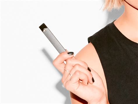 Juul E Cig Is Taking Over High Schools — The Health Risks Of Vaping