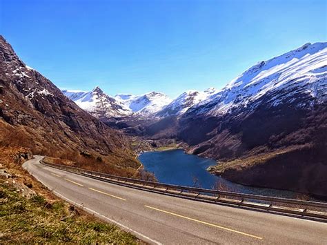 Fiordowa Maj Wka Dzie Tafjord Droga Or W Geirangerfjord I Droga