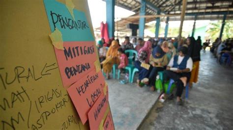 Ibu Ibu Desa Rogo Sigi Ikut Pelatihan Mitigasi Bencana Berbasis