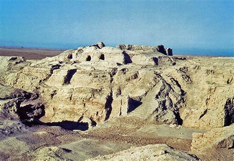 The ruins of Ancient Uruk are located 20 kilometers to the East from ...