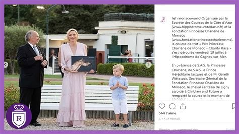 Charlène de Monaco et son fils Jacques très élégants pour remettre un