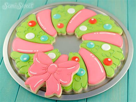 How To Make A Christmas Wreath Cookie Platter