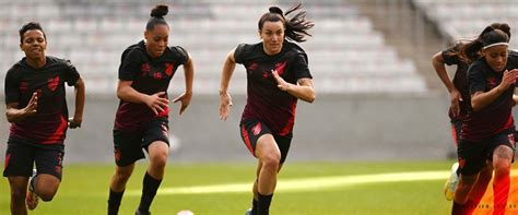 Athletico Paranaense Site Oficial Preparação para a final Gurias