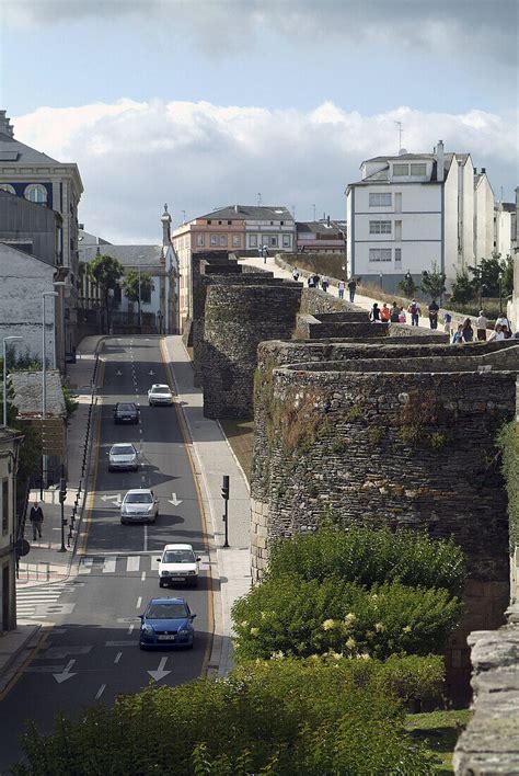 Lugo Galicia Spain Ronda Da Muralla Bild Kaufen