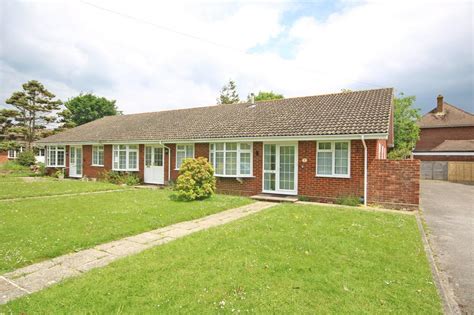 Shenstone Court Barton Court Road 2 Bed Bungalow £389 950