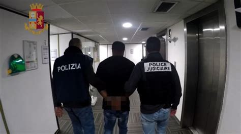 Mafia Nigeriana 10 Arresti Ordinati Dal Gip Di Catania Nel Cara Di