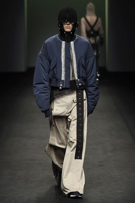 Fashion에 있는 핀