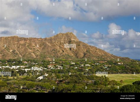 Volcanic tuff cone Diamond Head, Oahu, Hawaii, O'ahu, USA Stock Photo - Alamy