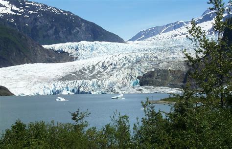 What Is A Glacier? | A Moment of Science - Indiana Public Media