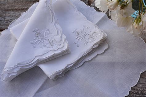 Set Of Six Vintage Hand Embroidered Linen Napkins Bourdon Point