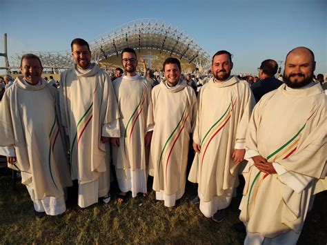 Padres Da Diocese De Caxias Do Sul Concelebram Missa De Envio Da JMJ