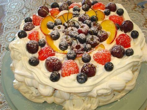 Pavlova Alla Frutta Nuova Zelanda Lussy Il Pranzo Servito