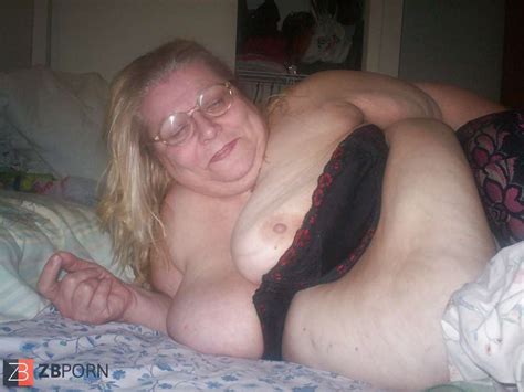 Her In The Sofa Apartment Pt ZB Porn