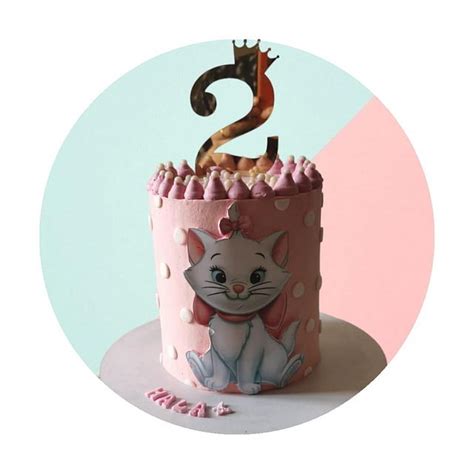 Kitty Birthday cake 🐾♥️ - Decorated Cake by NeamaMo - CakesDecor