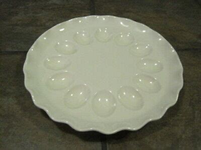 PFALTZGRAFF DEVILED EGG PLATE FLUTED EDGE HOLDS 12 DEVILED EGGS