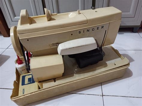 MESIN JAHIT PORTABLE SINGER 974 FULL BESI Antik Pajangan Di Carousell