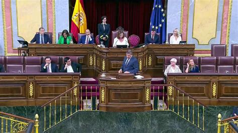 Vox Abandona El Pleno De Las Lenguas Cooficiales Que Arranc El Psoe