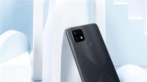 Mobile-review.com Ход королевы. Realme C21 (NFC 4/64 ГБ) за 9 990 ...
