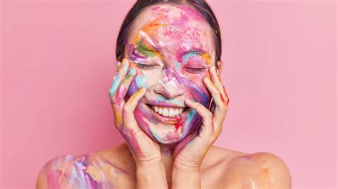 Holi Skincare Tips Expert Suggests How You Can Take Care Of Your Skin