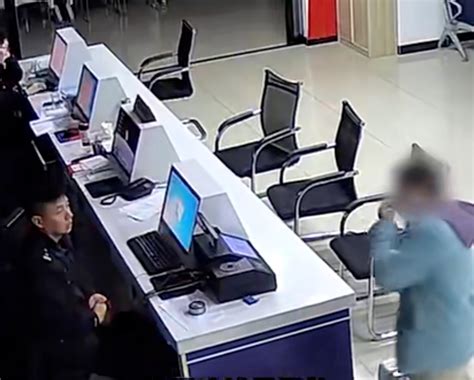 China Boyfriend In Hot Water After Giving Girlfriend US In Fake