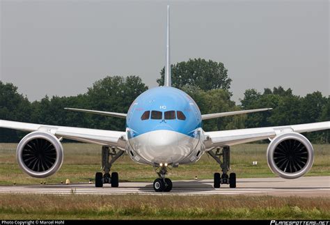 G Tuic Thomson Airways Boeing Dreamliner Photo By Marcel Hohl