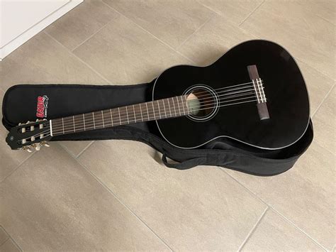 Yamaha C Bl Classical Guitar Black Acheter Sur Ricardo