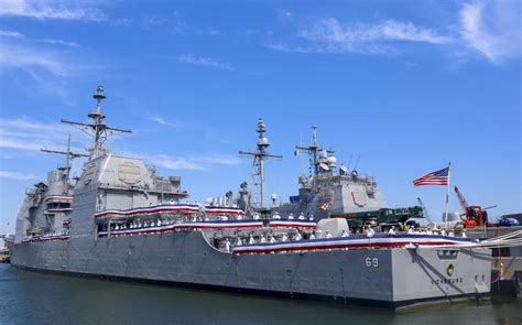 Guided Missile Cruiser Uss Vicksburg Decommissioned In Norfolk Stars