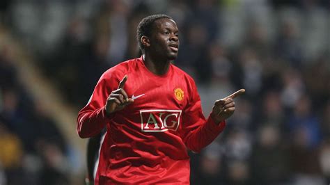 On Soccer Am - Louis Saha (#1209106) - HD Wallpaper & Backgrounds Download