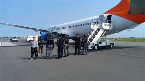 Sunwing flight 772 returns to Pearson airport after threat made ...