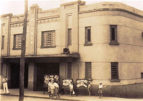 Do Velho Ao Novo Conhe A A Curiosa Hist Ria Do Cinema Paratodos Em S O