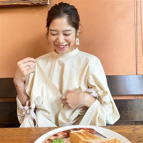 Ayumiさんのインスタグラム写真 Ayumiinstagram「todays Morning🍽 朝が一番集中できる時間🌞 この